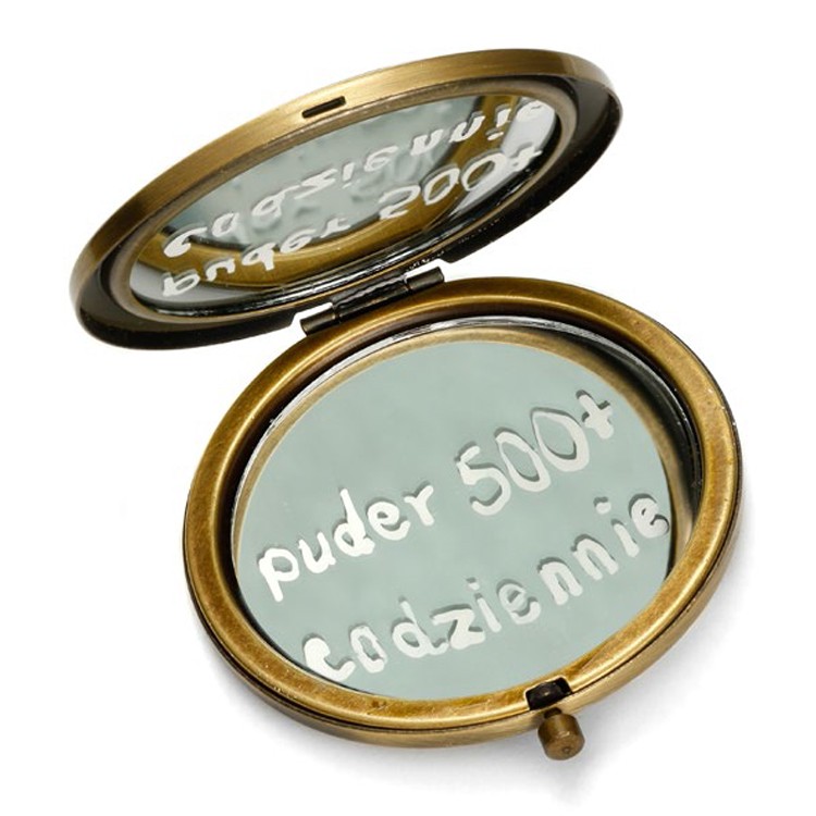 Atrybuty pokory, projekt otwarty: Pudernica / Attributes of Humility, open project: a powder compact 